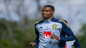 صفقة إيزاك إلى ليفربول.. أغلى 10 صفقات تاريخية في كرة القدم